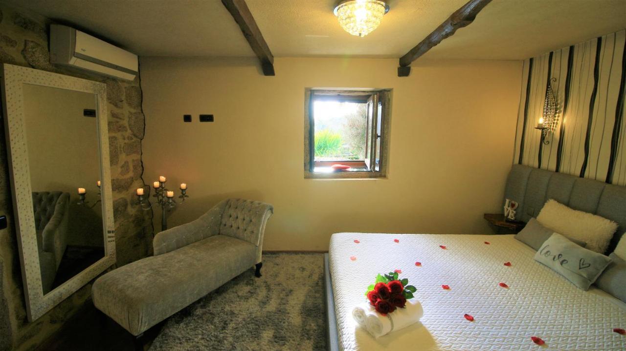 Love Story - Lareira & Sauna - Piscina Arcos de Valdevez Εξωτερικό φωτογραφία